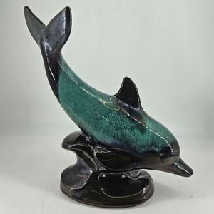 BLUE MOUNTAIN Pottery DOLPHIN Green Black Glaze Figurine Red Clay Canada